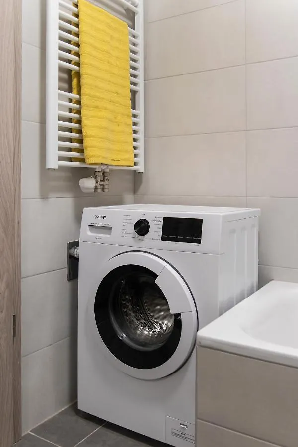 Grand Suites Corvin Budapesta 0*,